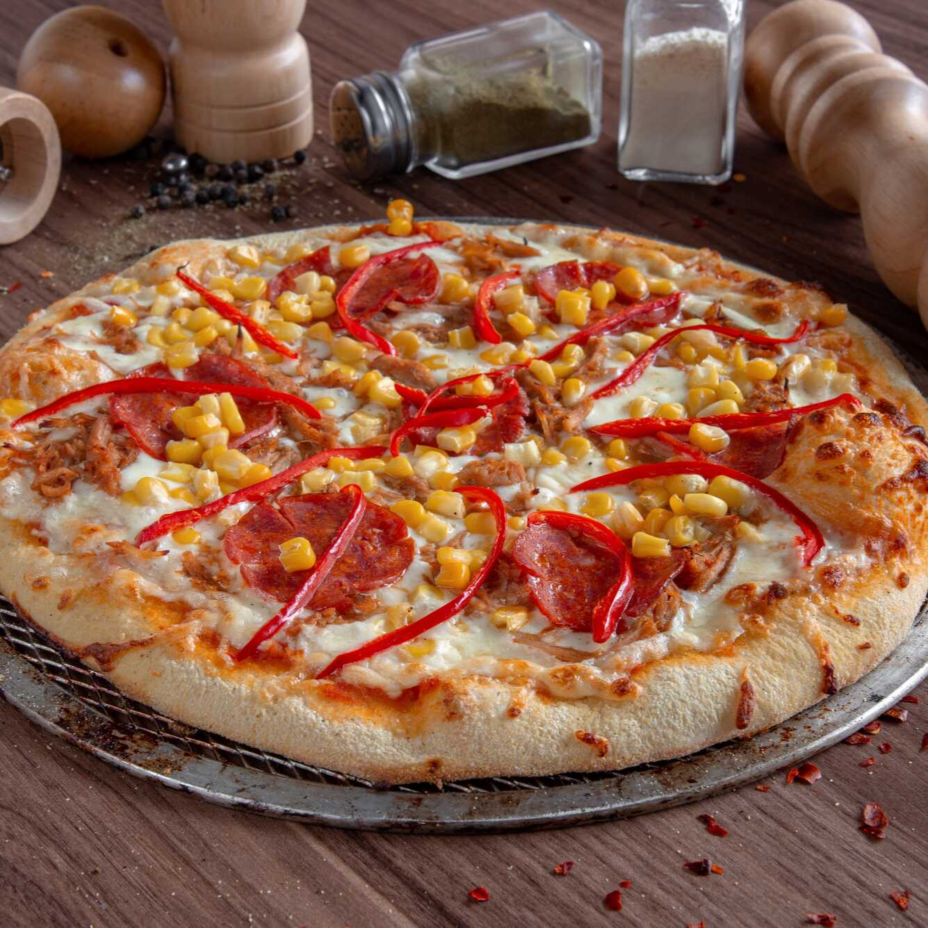 Pizza Mediana De la casa 8 Porciones