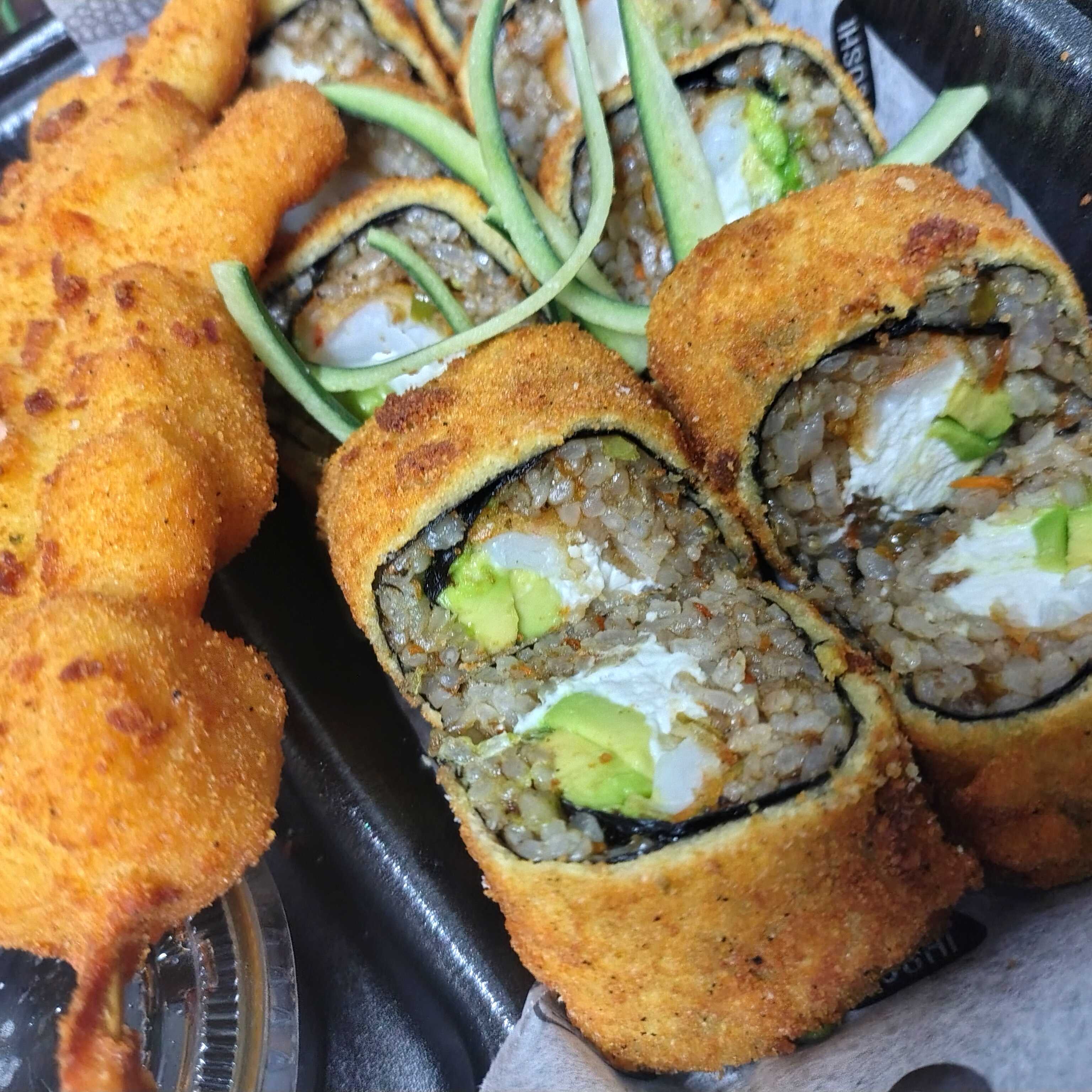 Arroz Frito + Rollo Jooe