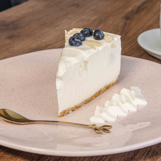 Cheesecake de Yogurt Griego y Arándanos