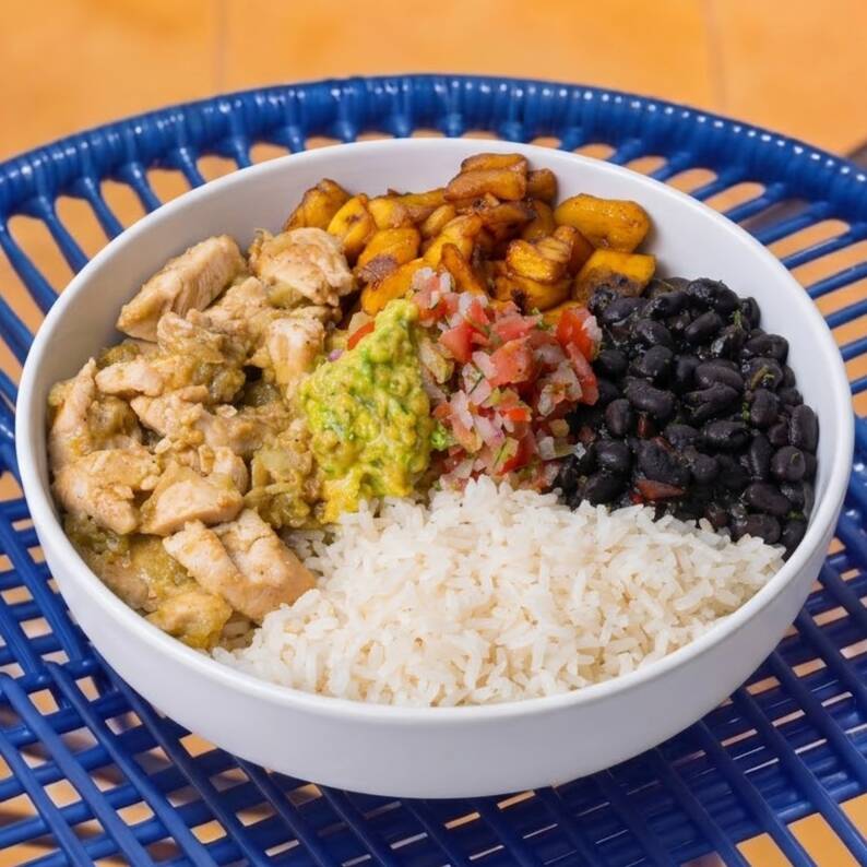 Menú Pollo Tinga Bowl