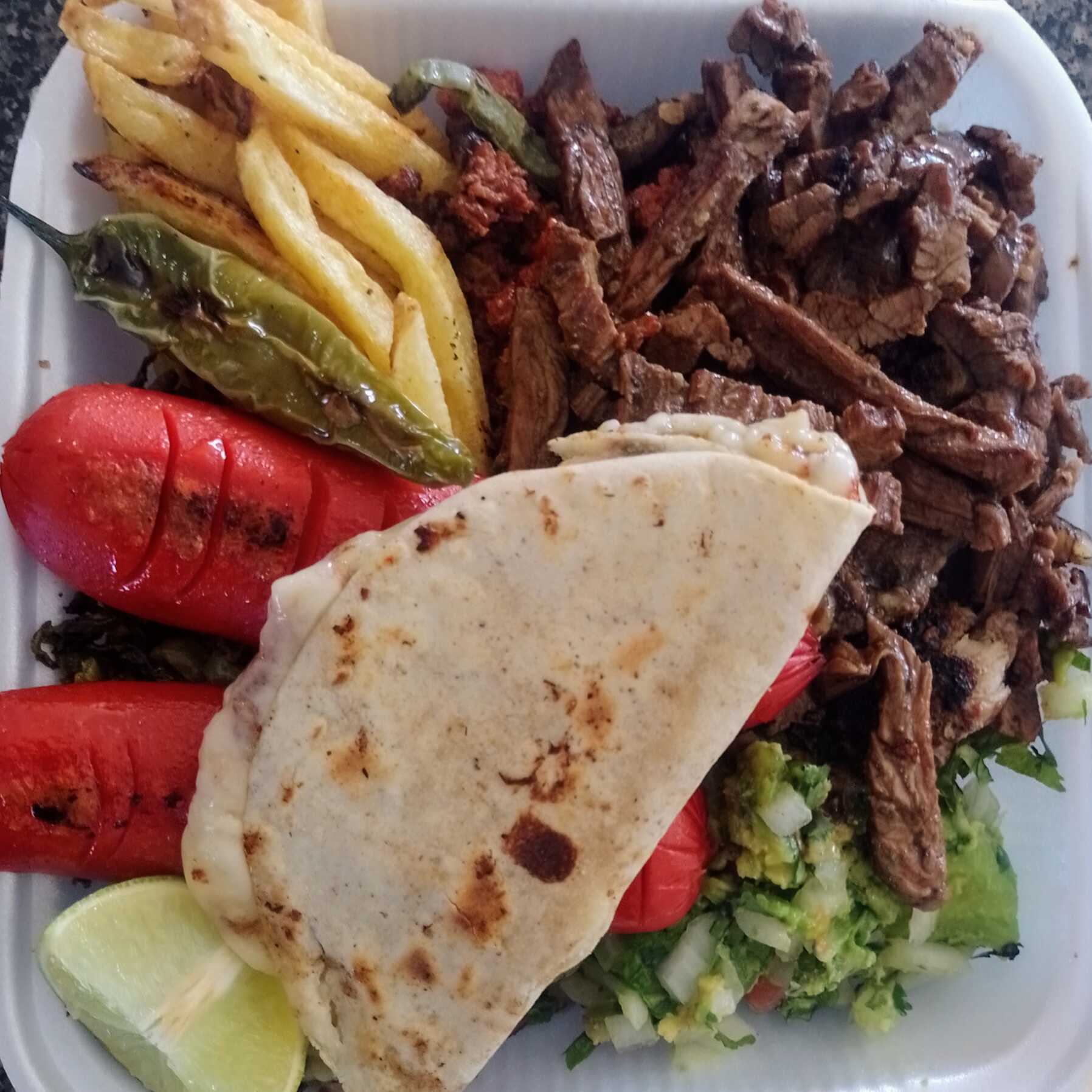 Parrilla Promo Arrachera, Guacamole, Charros, Bebi