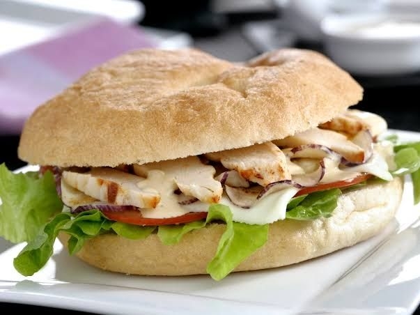 Torta de Filete de Pollo Asado