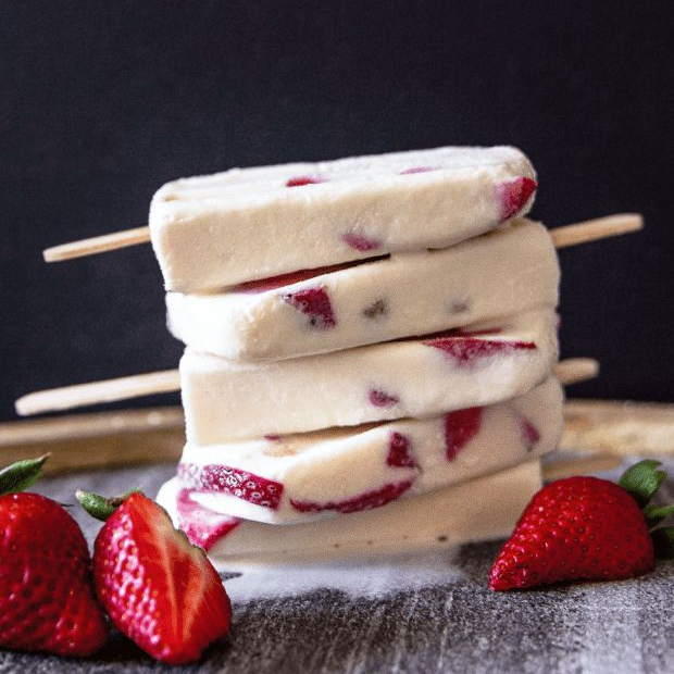 PALETA DE FRESAS C/ CREMA.