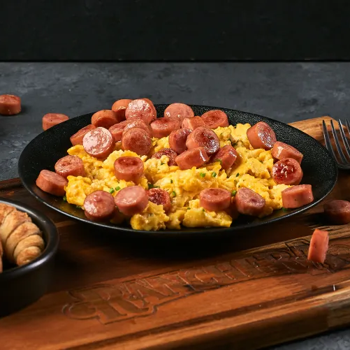 HUEVOS CON SALCHICHA