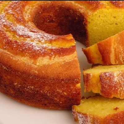 Bolo de fubá ,receita caseira, aprox 6 pedacos