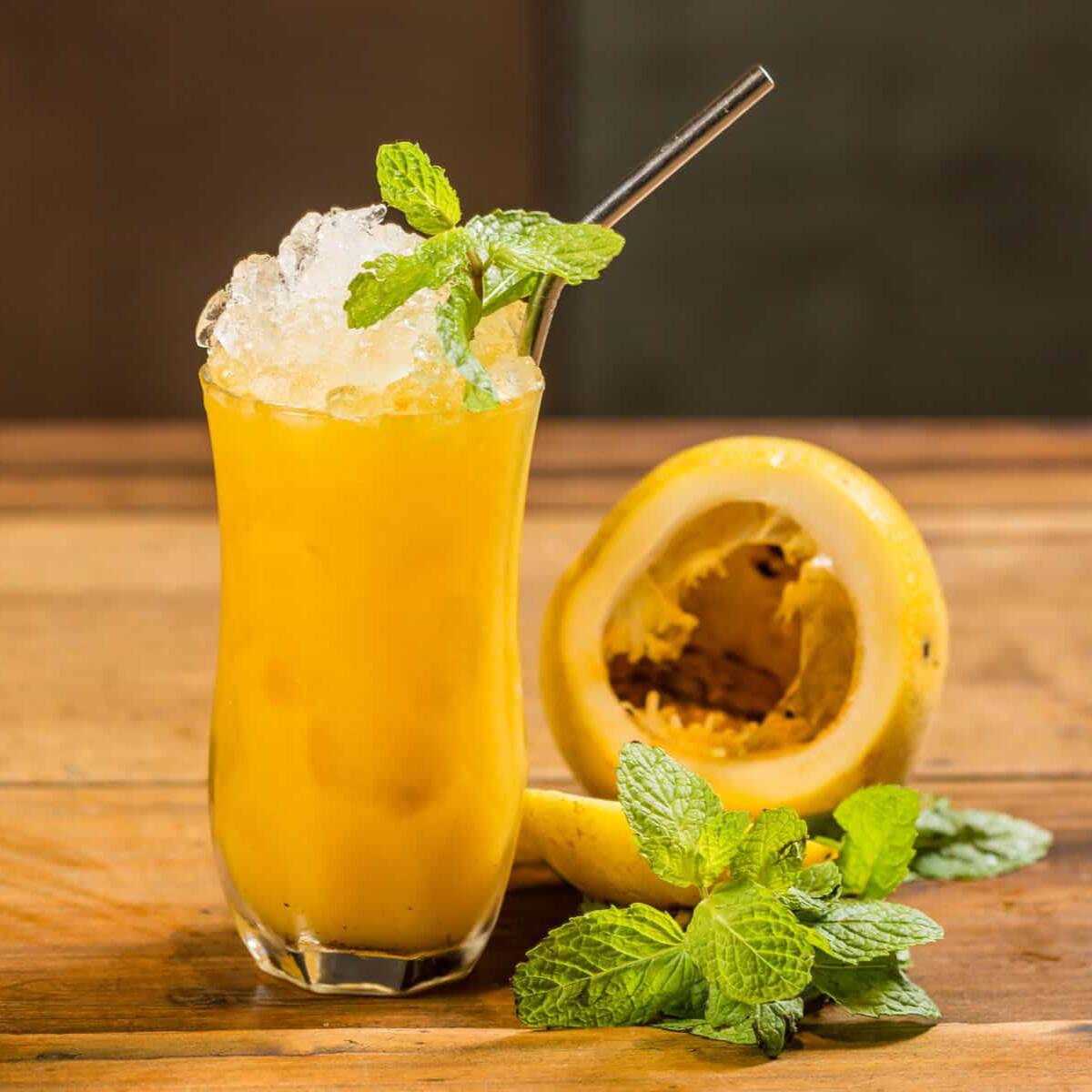 Limonada de Coco y Maracuyá 16 oz