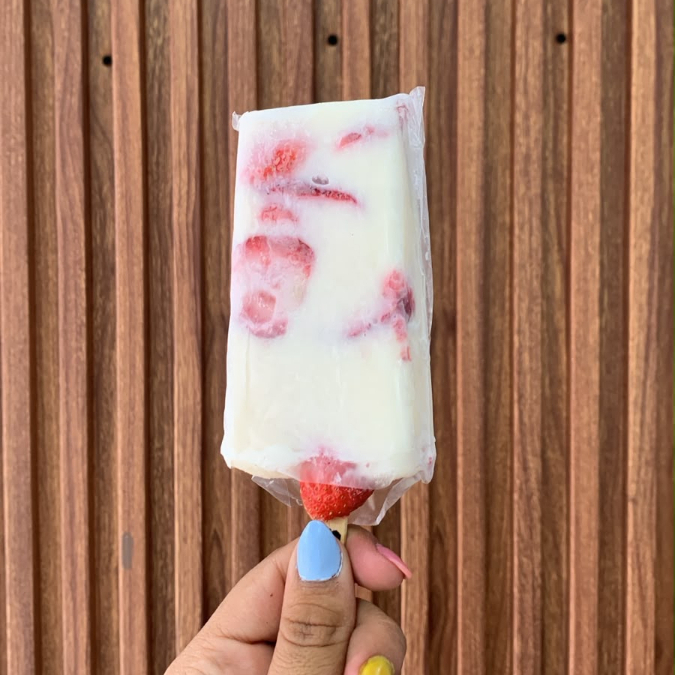 Paleta de Fresas con Crema