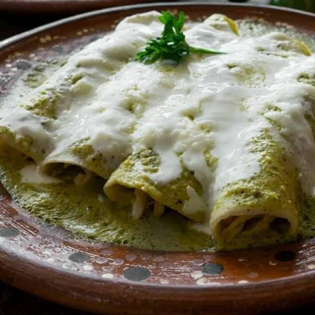 Enchiladas Suizas de Pechuga de Pollo