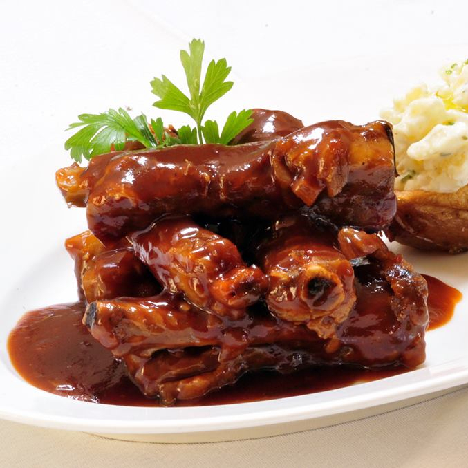 costelinha com babecue pure de batata vinagrete e farofa