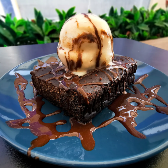 Combo Brownie + Bola de Helado Artesanal