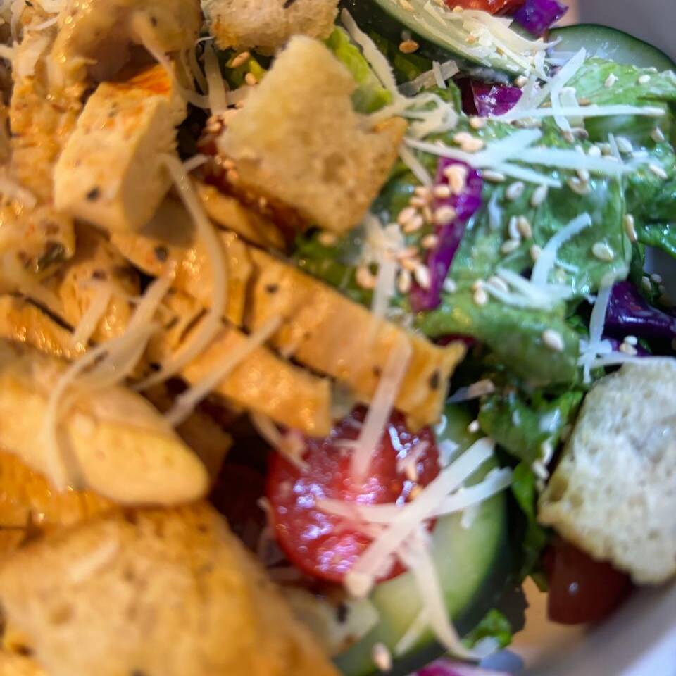 ENSALADA DE POLLO A LAS FINAS HIERBAS