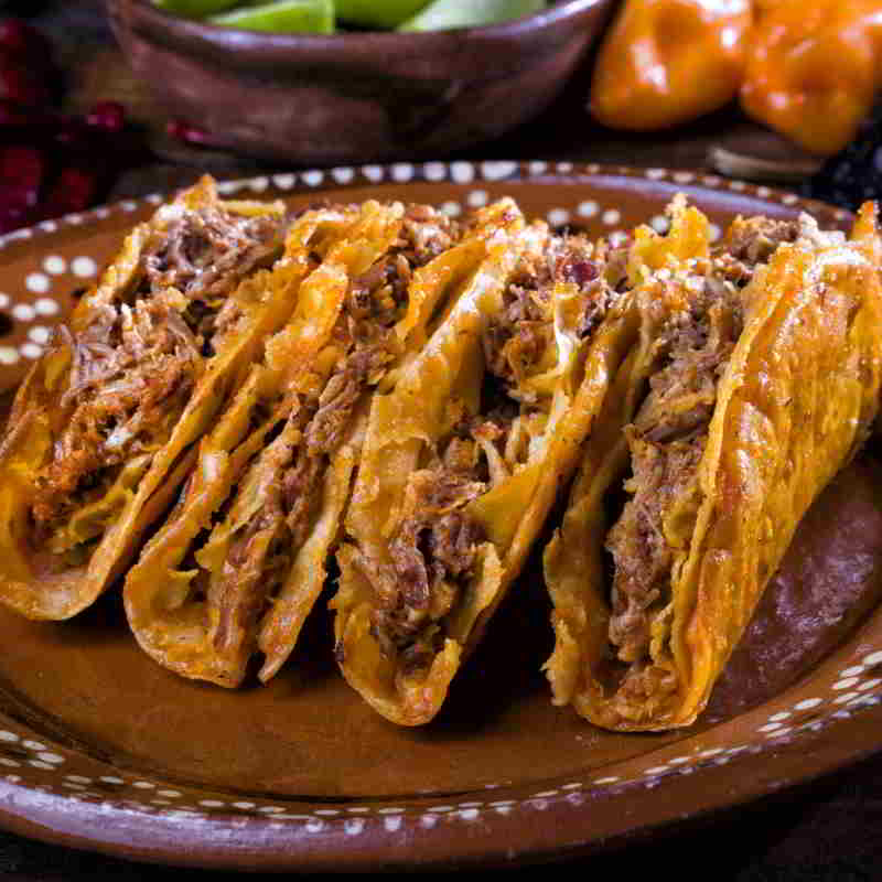 Taco Dorado de Birria de Res