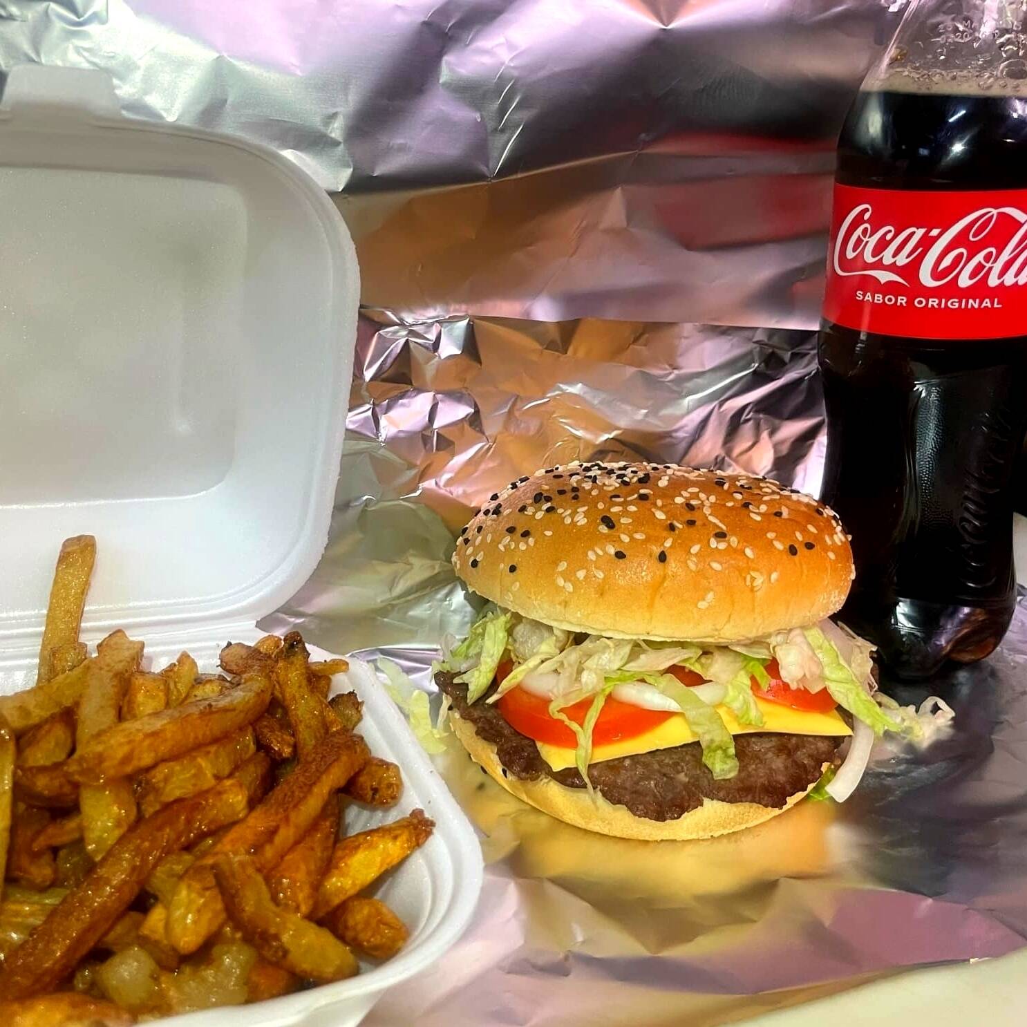 Combo Individual - Hamburguesa - Papas - Y - Soda